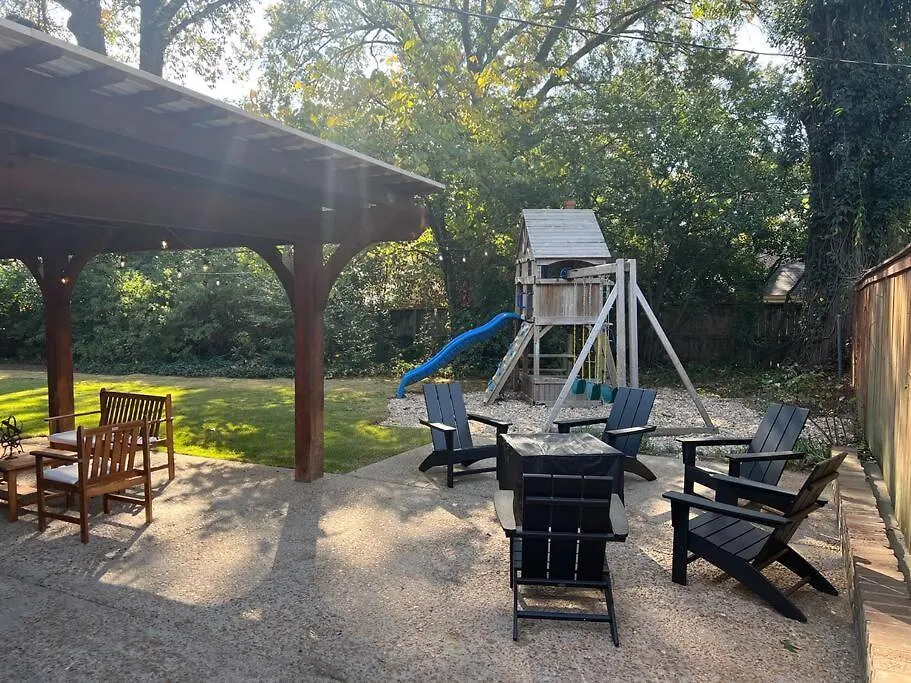 Elegant 6 Bedroom Home In Heart Of Memphis