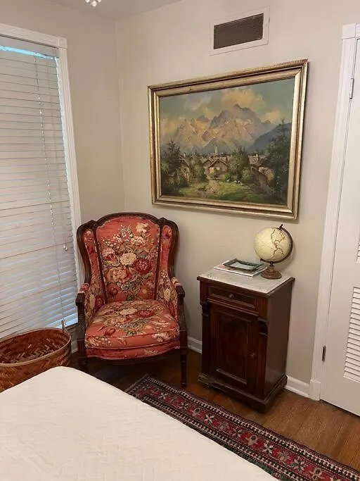 Elegant 6 Bedroom Home In Heart Of Memphis 0*,  USA