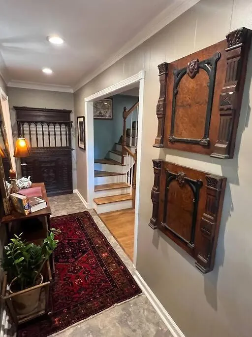 Vakantiehuis Elegant 6 Bedroom Home In Heart Of Memphis